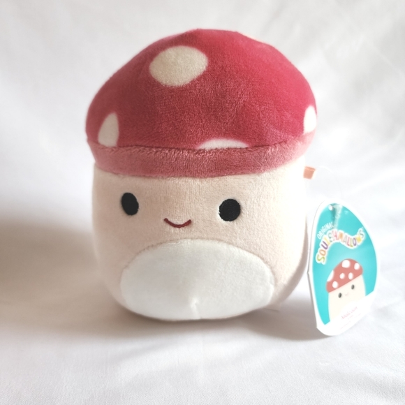 NWT Malcolm 5" Squishmallows mushroom stuffed animal plush toy - Picture 1 of 3